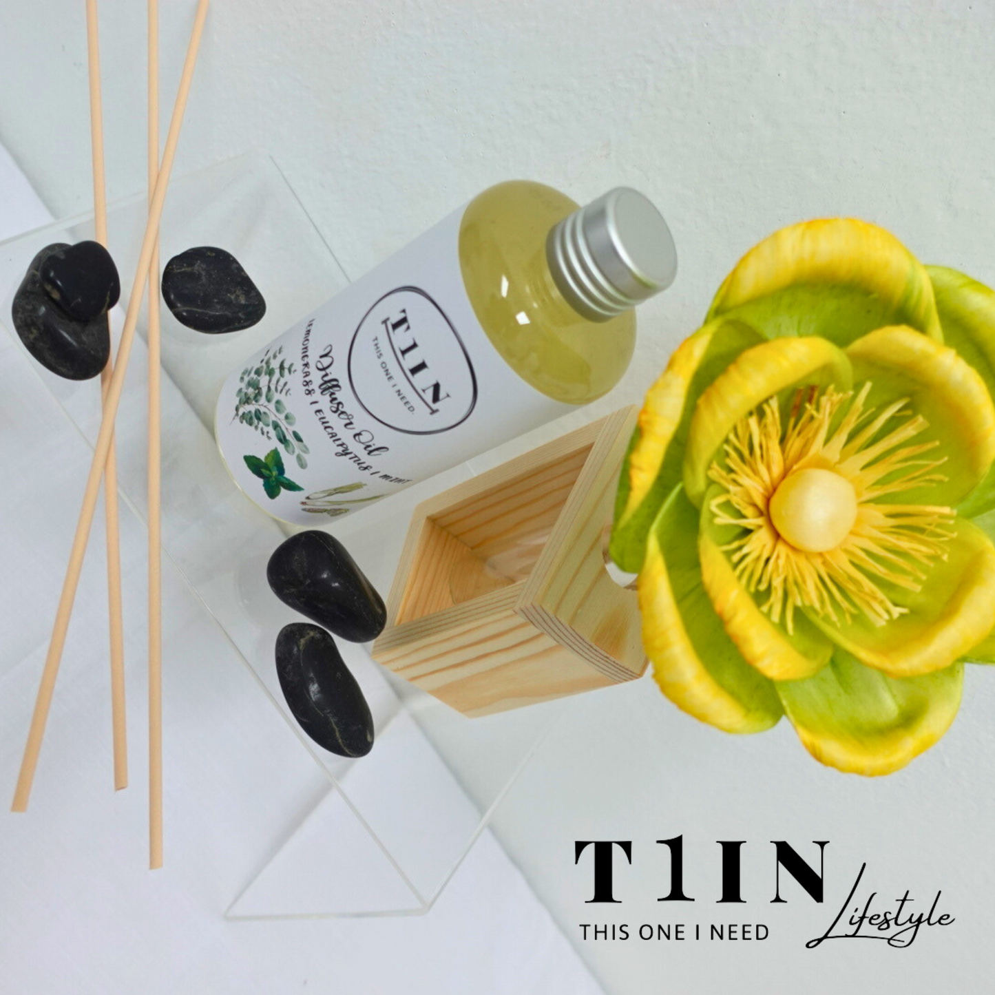 T1IN: 250mL Lemongrass Eucalyptus Mint Diffuser Oil w Sola Flower Diffuser